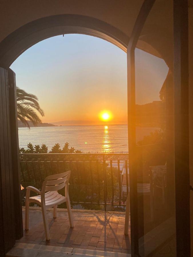 Appartamento Taormina Giardini-Naxos 外观 照片